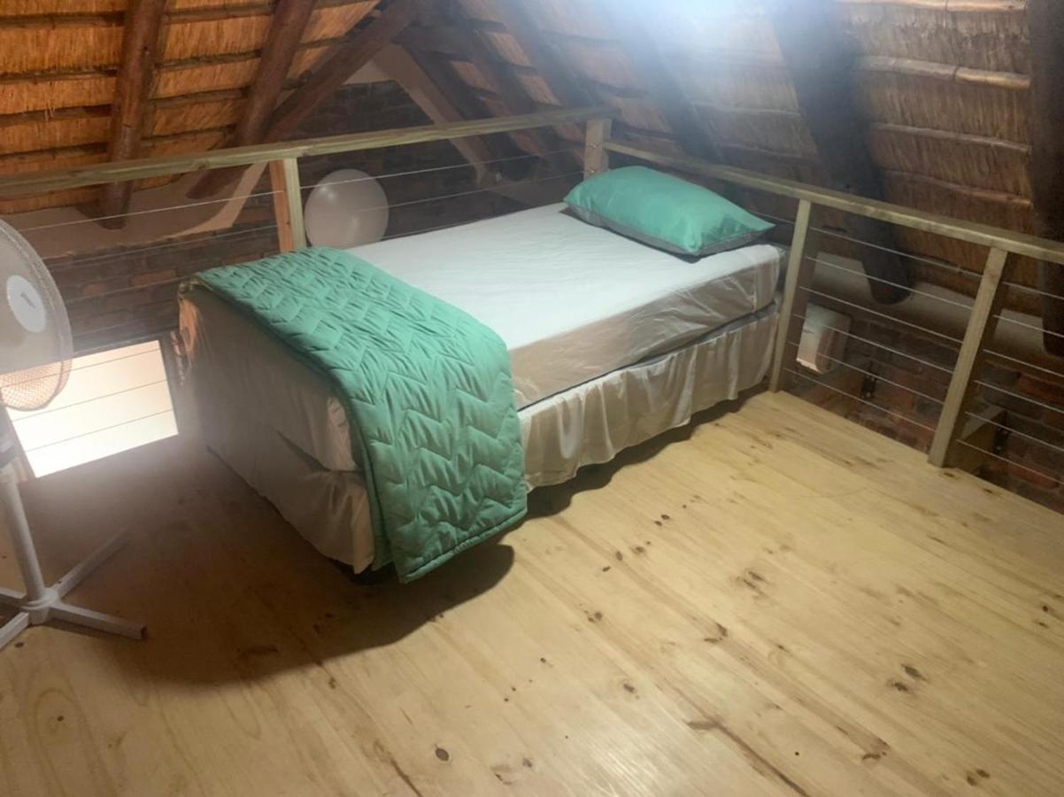 Athule Inn Marloth - Units Marloth Park Exteriör bild